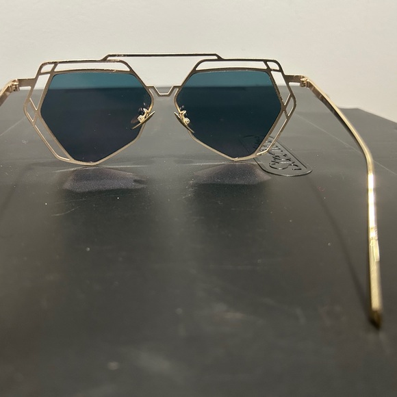 Geometric Gold Sunglasses with Purple Lenses main image 11